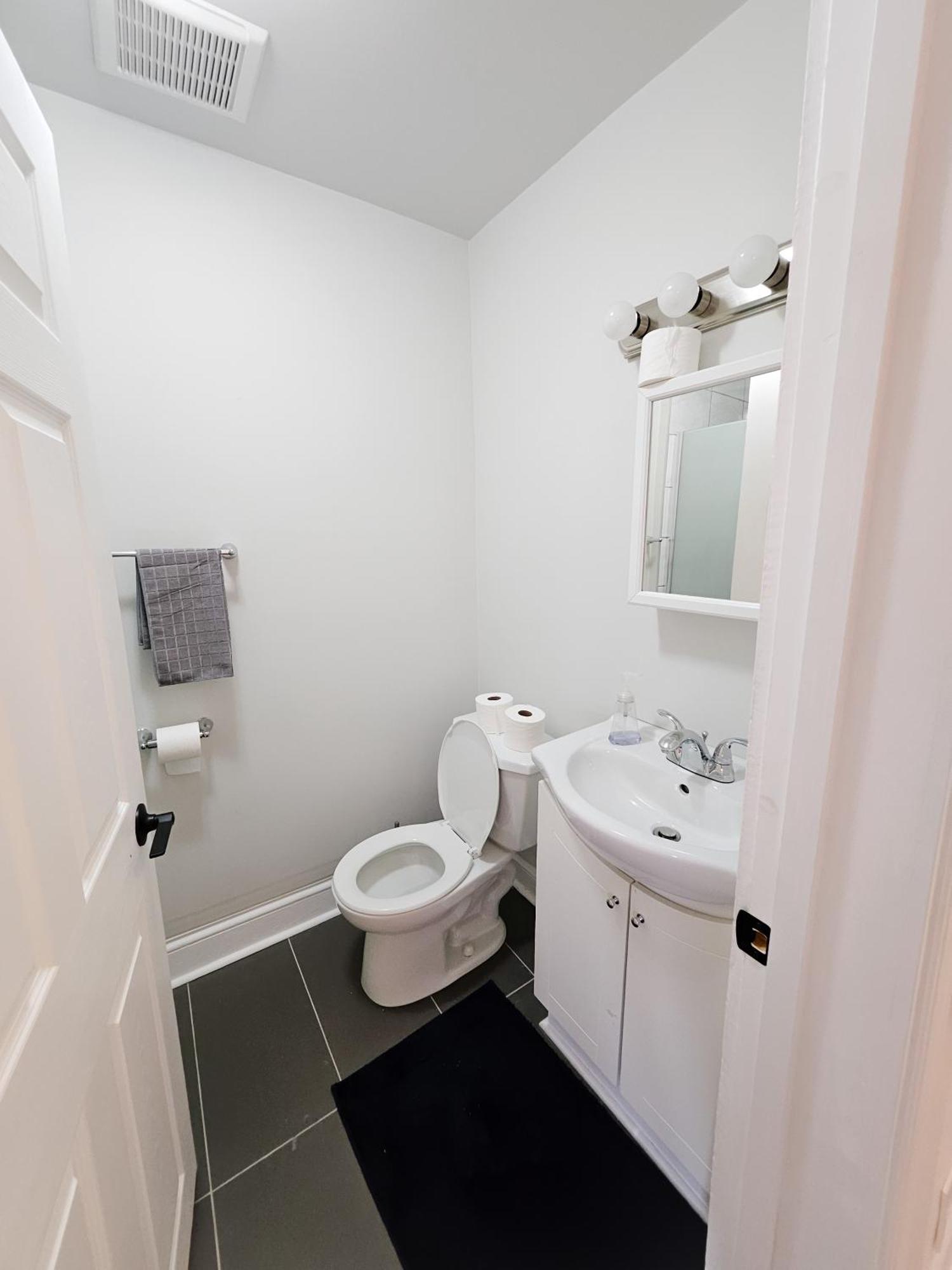 Ottawa Downtown Cozy Guesthouse Екстер'єр фото