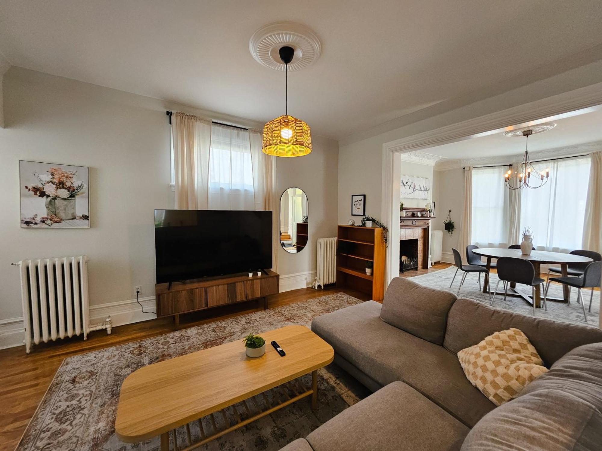 Ottawa Downtown Cozy Guesthouse Екстер'єр фото